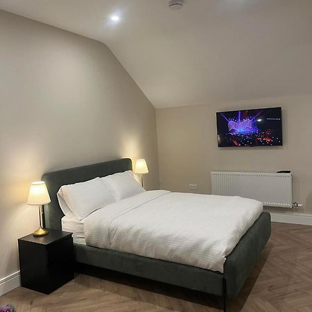 Attic Room In Citywest Dublin Bagian luar foto
